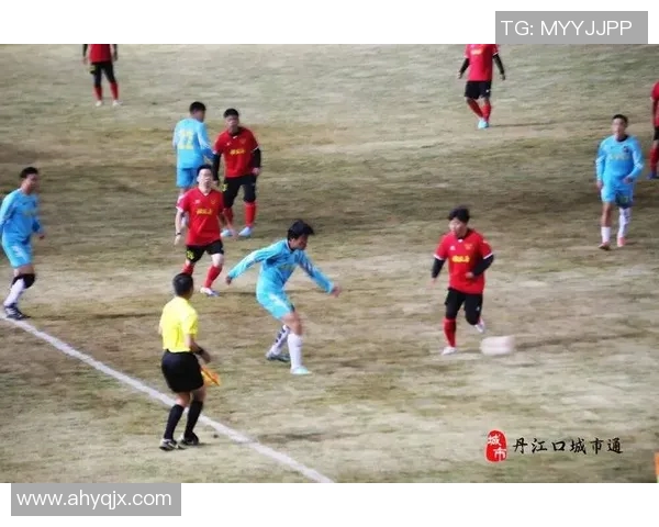 足球场上的星光闪烁与梦想交织的诗意瞬间