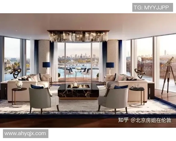 足球明星在伦敦豪宅的奢华生活与训练日常揭秘